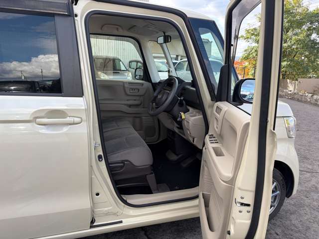 仕入れ先が不明なお車は取扱いしません！！実際に現地に足を運び、しっかりとチェックをしてから仕入れてきてますので、どのお車もご安心して乗っていただけます☆