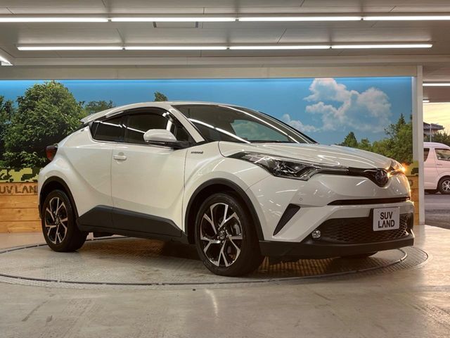 大好評のボディコーティング「弾スプラッシュコート」もご納車までに施工可能。通常のガラスコートと異なる、耐久年数6年の無機質ガラスコーティングが、ボディをキレイな状態に保ってくれます。