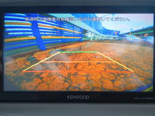 もちろんバックモニターも装備です。
