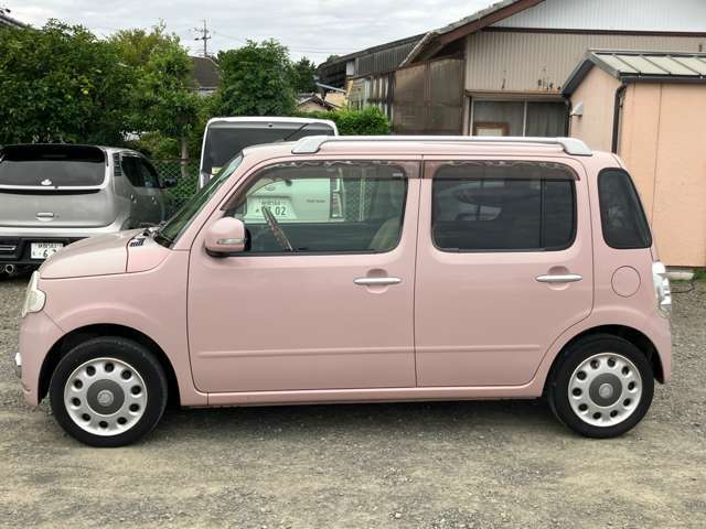 お求め安い価格の軽自動車から、セダン、コンパクトカーまで！常時40台ほど展示してあります！