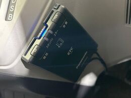 【ETC】高速道路の料金所をストレスなく通過！話題のスポットやサービスエリアに多い「スマートIC」利用時は必須のアイテムです。当店でセットアップを実施、ご納車当日からすぐにご利用いただけます！