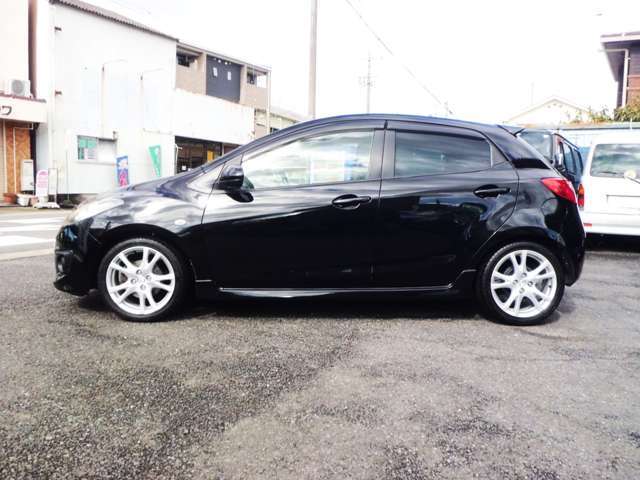 自社工場完備！！　オプション用品　　ナビゲーション　ETCなど　持ち込みパーツ取り付けOKです。お気軽にご相談下さい。