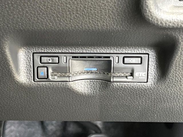 【ETC】高速道路の料金所をストレスなく通過！話題のスポットやサービスエリアに多い「スマートIC」利用時は必須のアイテムです。当店でセットアップを実施、ご納車当日からすぐにご利用いただけます！