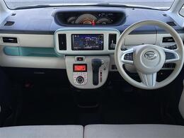 【　オ【インパネ全体】全方位で視界が広く、高い目線で運転もしやすいです！ートエアコン　】車内温度を感知して自動で温度調整をしてくれるのでいつでも快適な車内空間を創り上げます！