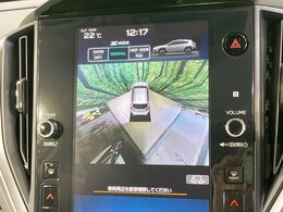 【マルチアラウンドモニター】専用のカメラにより、上から見下ろしたような視点で360度クルマの周囲を確認することができます☆死角部分も確認しやすく、狭い場所での切り返しや駐車もスムーズに行えます。