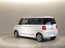 ご覧の車両以外にも多数のU-Carを展示販売しております。