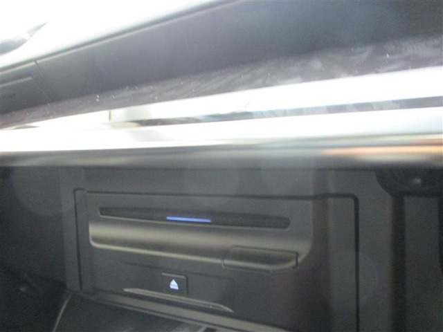 CD/DVDデッキつきです。