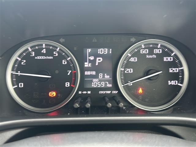 【スピードメーター】メーターがシンプルで見やすく運転しやすいですね！