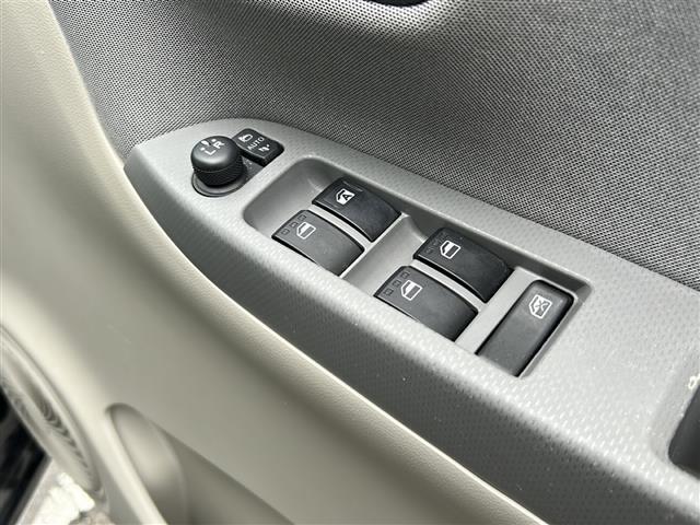 【窓操作部】軽い力で、窓を開けたり閉めたりすることができます！掲載箇所以外にご希望の写真がございましたら、お気軽にお問い合わせ下さい！メールや郵送でお送りさせていただきます。