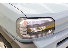 LEDヘッドランプは低消費電力で明るい光を放つLEDヘッドランプで視界の確保。