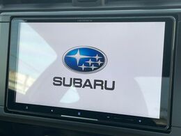 【純正9型ナビ】人気の純正ナビを装備しております。ナビの使いやすさはもちろん、オーディオ機能も充実！キャンプや旅行はもちろん、通勤や買い物など普段のドライブも楽しくなるはず♪
