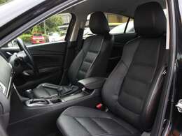 黒革シート装備☆内装ももちろんクリーンナップ済みですので気持ちよくお使いいただければと思います！