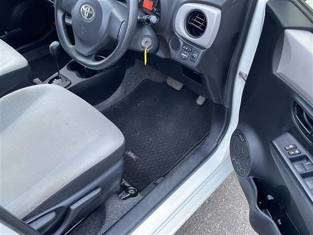 店頭在庫以外にも全国約4万台※の在庫から、ぴったりな1台をご提案します！※2023年10月現在の在庫台数です。売約済の可能性があります。