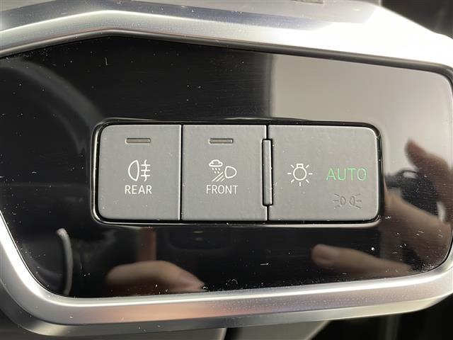 夜間も明るいLEDが照らしておりますのでしっかりご覧頂けます。