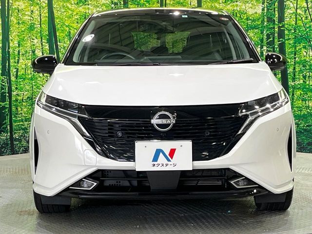 大好評のボディコーティング「弾スプラッシュコート」もご納車までに施工可能。通常のガラスコートと異なる、耐久年数6年の無機質ガラスコーティングが、ボディをキレイな状態に保ってくれます。
