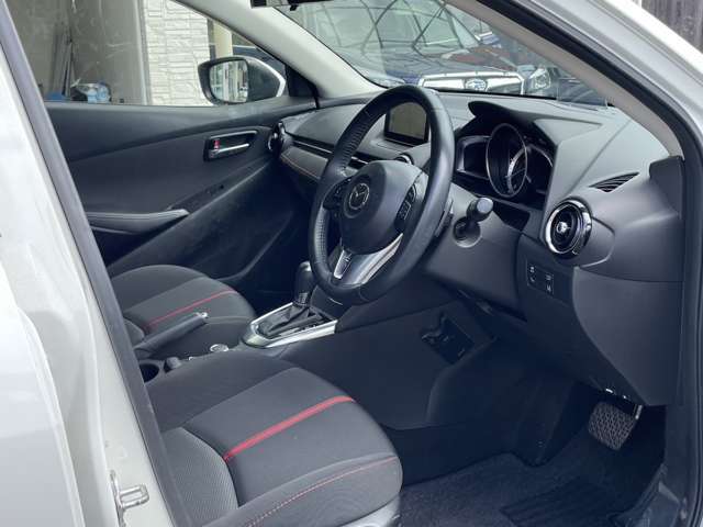 ☆車内はクリーニング済みで状態も良好です☆