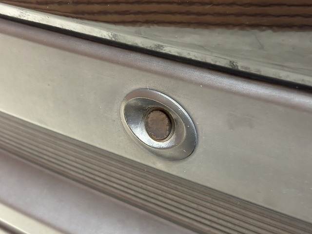 【クリアランスソナー】障害物との接近や距離を音やディスプレイ等で警告します。不慣れな駐車や安全を守ります。