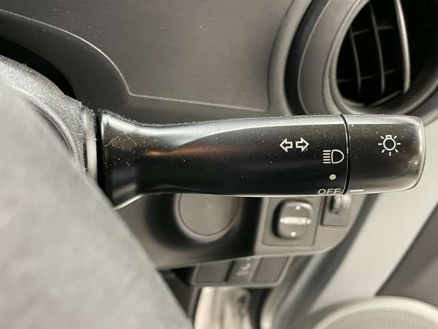 運転席周りに大きな傷、汚れ、へたりなどなく良質な状態です！