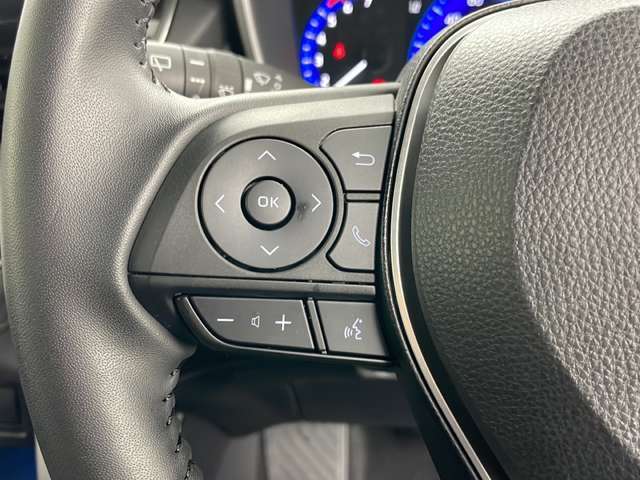 【運転席操作部】快適なドライブを楽しむための機能が装備されています！運転席から触れるので、使いやすいです！除菌プランいれていただくと、さらに清潔で安心していただけます！