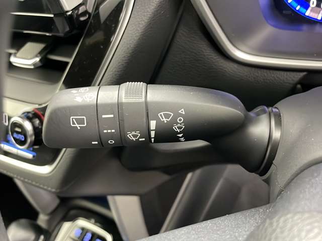 【運転席操作部】快適なドライブを楽しむための機能が装備されています！運転席から触れるので、使いやすいです！除菌プランいれていただくと、さらに清潔で安心していただけます！