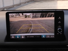 ◆バックカメラ◆リバースにするだけで映ります、後方の安全確認や、狭い駐車場での車庫入れ、雨の日や夜間など視界の悪い時に便利です！安全にバックする為には欠かせない装備です。