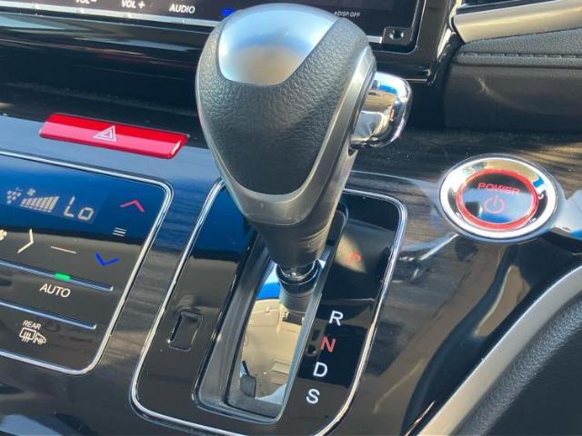 こちらのお車はいかがでしょうか？少しでも気になっていただけましたら是非お問い合わせください！さらにお車の詳細をお送りいたします！