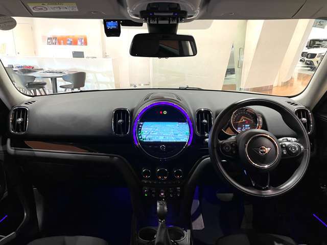 ぜひ厳選したドイツプレミアムブランドのお車を、見て・触って・比べてください！