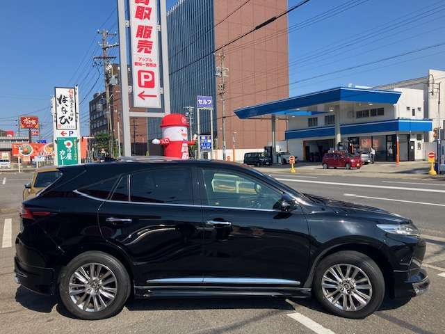 当店では、買取したお車をお安くご提供させていただいております。未入庫車もございますのでお問い合わせください。まだご要望の車種にてお探しも可能です。