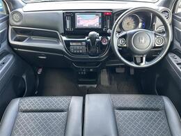 【インパネ全体】全方位で視界が広く、高い目線で運転もしやすいです！