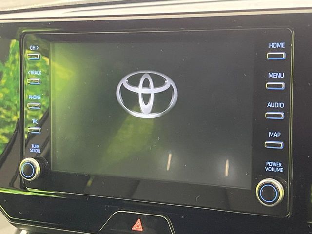 【8インチ　ディスプレイオーディオ】大画面のディスプレイはAppleCarPlayやAndroidAutoが利用可能。大きな画面でスマホナビアプリ等が利用いただけます♪