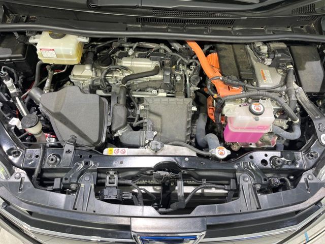 親切・丁寧な専門メカニックスタッフが応対！・車検・点検整備・事故等の修理などアフターサービスも安心。お車のカスタマイズもネクステージのサービススタッフまでご相談ください！