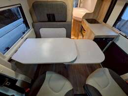 〒300-2353★茨城県つくばみらい市小張4012-3★TEL0297-47-6080★FAX0297-47-6081★営業時間　10：00から18：00★定休日　火曜日　第一・三月曜日