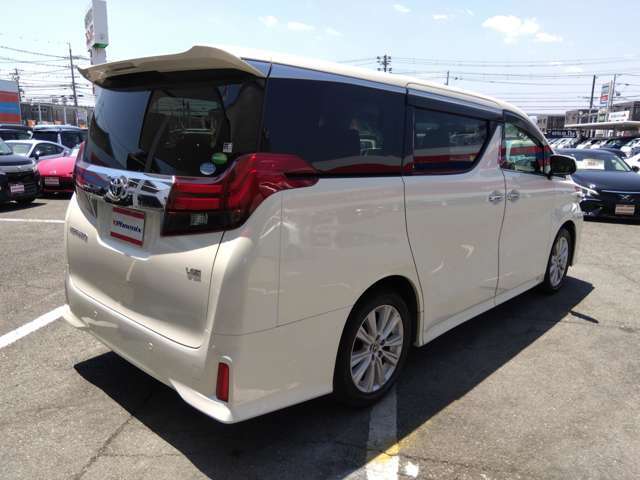 アルパインナビ＆フリップダウンモニター★両側パワースライドドア★Wサンルーフ★クリアランスソナー★LEDオートライト★オットマン★バックカメラ★アルパインフロントカメラ★スマートキー★リモートスタート