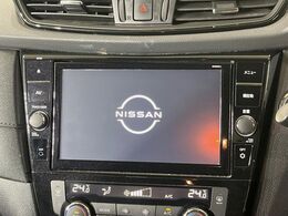 【純正9型ナビ】人気の純正ナビを装備。オーディオ機能も充実しており、Bluetooth接続すればお持ちのスマホやMP3プレイヤーの音楽を再生可能！毎日の運転がさらに楽しくなります！！