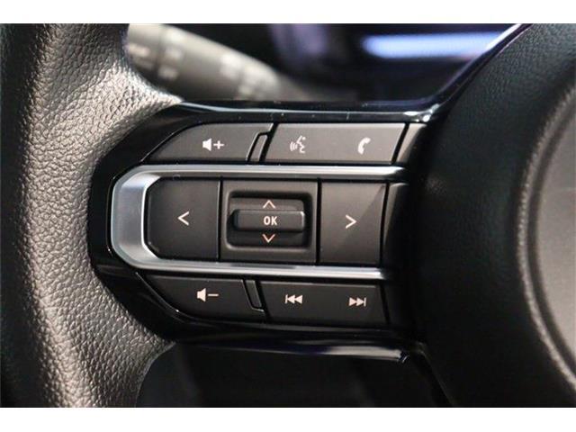 運転しながら操作が出来る画期的装備！これ便利です