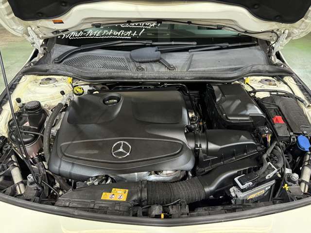 ★MB CLA180 シューティングブレーク X117 後期型 1.6L 入庫です！●アクティブブレーキアシスト！●ディスタンスパイロット！●アップルカープレイ＆アンドロイドオート！●パワーシート！