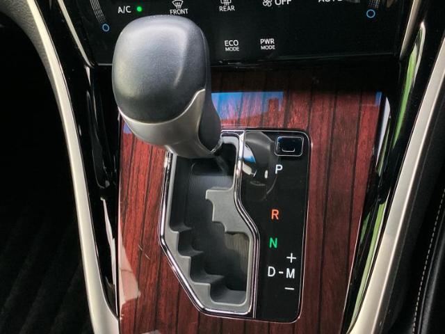 国産車から輸入車まで多様なお客様のニーズのお応えできるように、全国規模で豊富な在庫展開！車のことならWECARSへ！