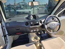 【★車内の匂い】大切にされていた様子が見受けられます！もちろんタバコやその他の嫌な臭いもございません！気持ち良く乗り出しいただけます♪