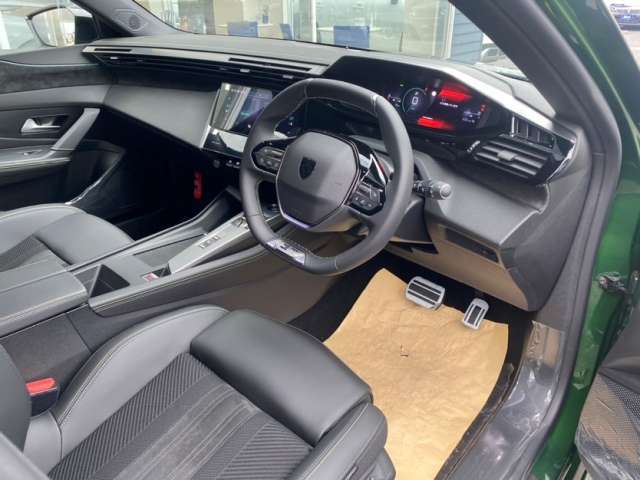 より詳細な車両画像をご希望の際は、お問合せに対する販売店からの回答にご返信頂くか、お問合せフォームのご質問・ご要望の欄にメールアドレスを直接ご入力頂ければ、車両画像を添付してご返信致します。