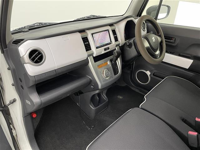 【助手席】きれいな助手席なので家族や友だちに乗ってもらっても安心です！