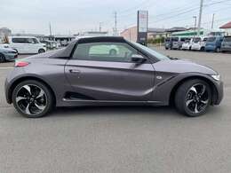 人気モデルが入庫致しました！お車の状態はモチロン、保証やサービス、アフターサービスまでお任せください！当店では保証やサービス等を含んだ総額で、お客様がお買い求め易いプライスを目指しております！