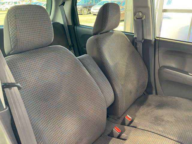 【展示場所】現在、こちらの車両はカーセブン国府店にて展示しております。是非一度店舗にてご覧ください