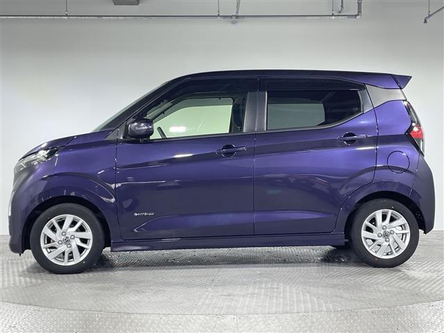 気になる車はすぐにお問い合わせください！画面右側の0066から始まる無料ダイヤルからお問い合わせ下さい！専門スタッフがお車のご質問にお答えいたします！