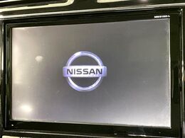 【純正ナビ】人気の純正ナビを装備。オーディオ機能も充実しており、Bluetooth接続すればお持ちのスマホやMP3プレイヤーの音楽を再生可能！毎日の運転がさらに楽しくなります！！