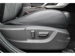 いざというときに頼れる最長3年の長期保証もご用意しております。困った時に安心してお使いいただけるように、免責金や工賃のお客様負担もございません。ご不明な点がございましたらスタッフまでお問い合わせくださ