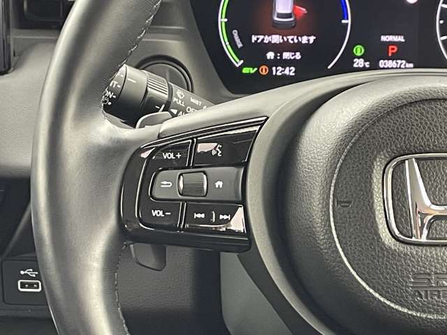 【運転席操作部】快適なドライブを楽しむための機能が装備されています！運転席から触れるので、使いやすいです！除菌プランいれていただくと、さらに清潔で安心していただけます！