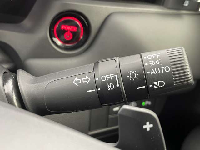 【運転席操作部】快適なドライブを楽しむための機能が装備されています！運転席から触れるので、使いやすいです！除菌プランいれていただくと、さらに清潔で安心していただけます！