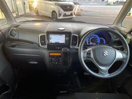 【インパネ全体】『インパネ全体』の画像になります。写真の内容に関してご不明点、ご質問等がございましたらお気軽にガリバー店舗までお問い合わせください。