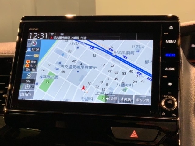 アップルカープレイ対応ギャザズナビ搭載です。知らない道も安心ですね！