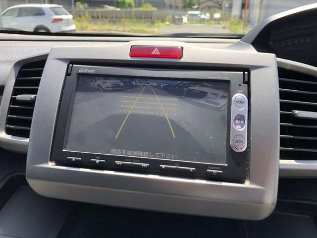 ☆バックカメラ☆　便利なバックカメラで安全確認もできます♪駐車が苦手な方にもオススメな便利装備です♪
